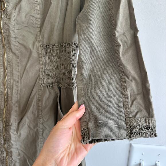 XCVI Smocked Waist Long Sleeve Full Zip Dress Olive Green M NWT - Picture 11 of 11